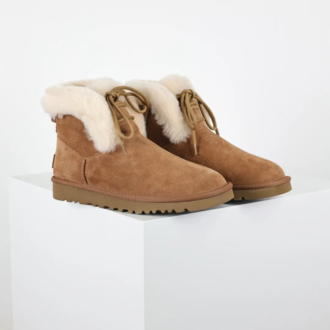 Pick up locally 💰620. The core recommendation is good price. The platform’s foreign trade is exclusively for UGG Classic women’s snow boots 1174576. Produced by the ten-year-old brand shoemaking factory production line. Pay attention to every detail. Longfeng A-grade genuine sheep fur is integrated. It is built in full compliance with the ZP process. Size: 35 36 37 38 39 40